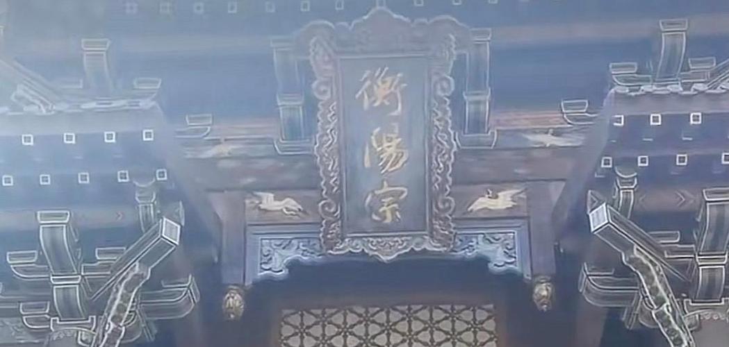 横店影视城终于更新置景了！探秘《长月烬明》衡阳宗，影视美术道具置景服务如何“造梦”